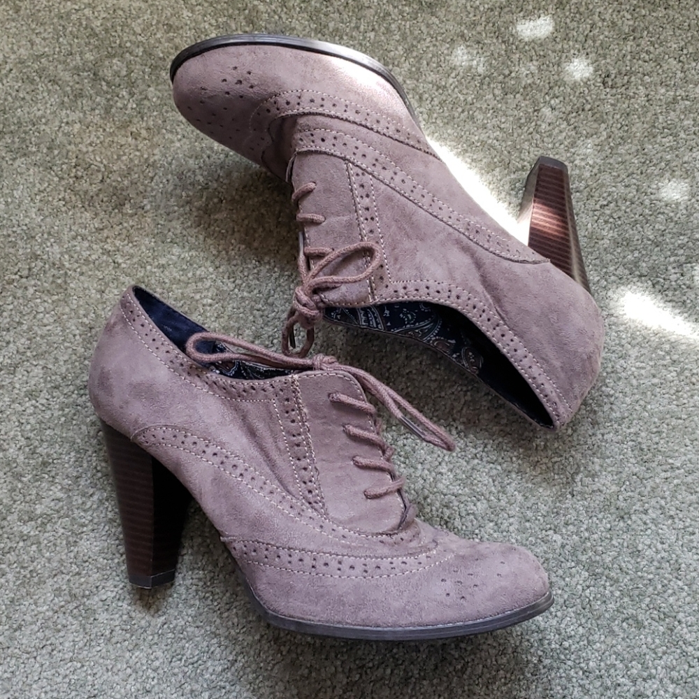 Cute lace up booties. Size 8.5